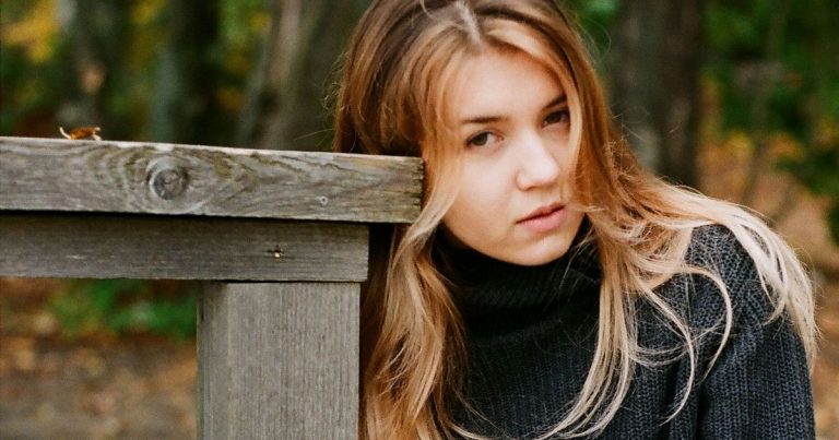 Есть причина, по которой в этом сезоне вы чувствуете себя более сварливой, чем обычно