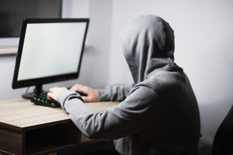 Мошенники рассылают письма от имени Интерпола и начальника Госполиции