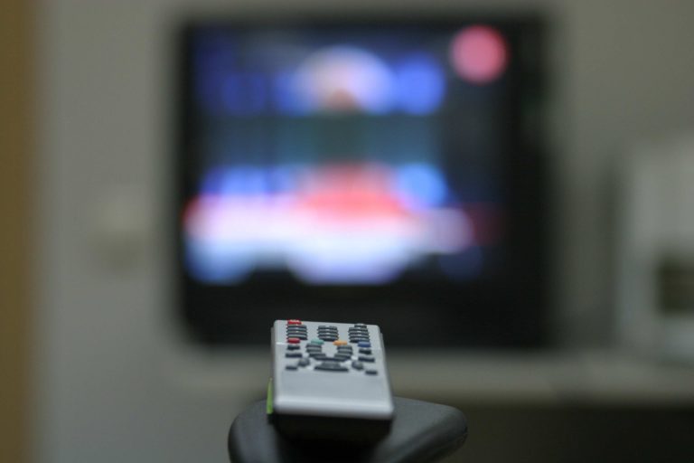 В Латвии начинают вещание два новых телеканала для русскоязычных зрителей