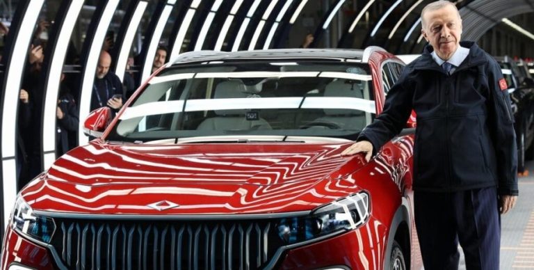 Поступил в производство первый турецкий автомобиль