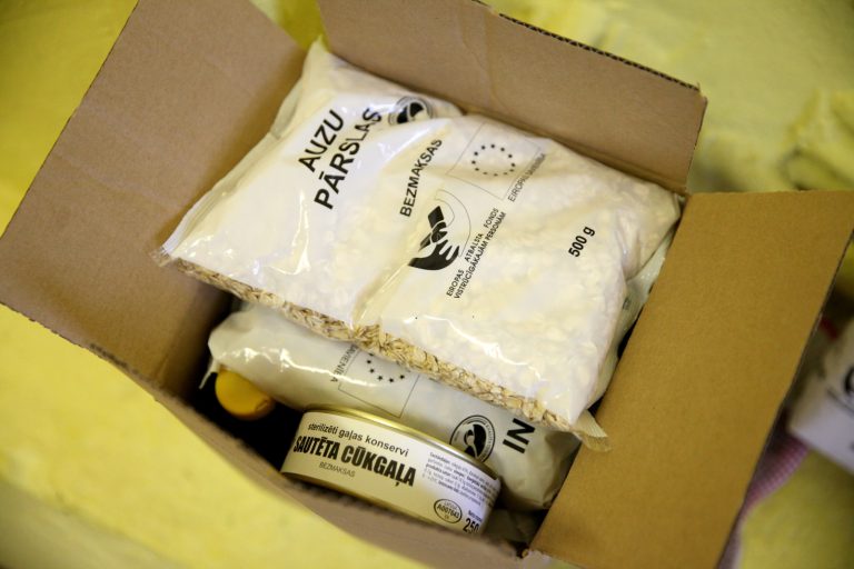Малоимущим семьям будут раздавать дополнительные комплекты продуктов