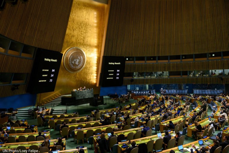 Официальные представители России и Украины дали комментарии о резолюции ГА ООН о репарациях