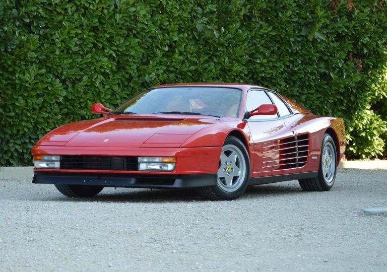 Культовый Ferrari разбили практически на ровном месте