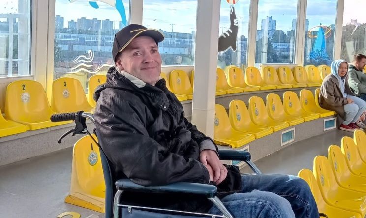 «Зеленая лампа»: рижанину Алексею нужна помощь в лечении тяжелой болезни