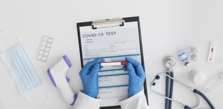 За выходные дни в Латвии зарегистрировано 816 случаев Covid-19