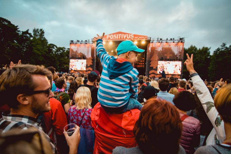 Фестиваль Positivus в следующем году пройдет на Луцавсале, но без палаточного городка