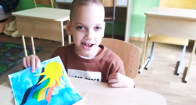 «Зеленая лампа»: мама 7-летнего Даниила из Даугавпилса просит поддержки для лечения сына