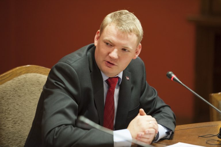 Важно не только сформировать коалицию, но и решить наболевшие проблемы — Смилтенс