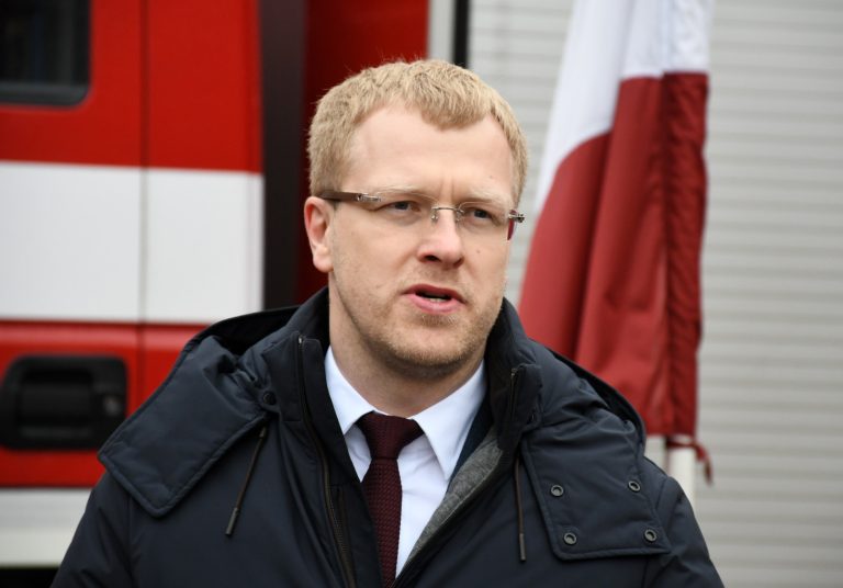 Элксниньш ответил Урбановичу о своем членстве в партии «Согласие»