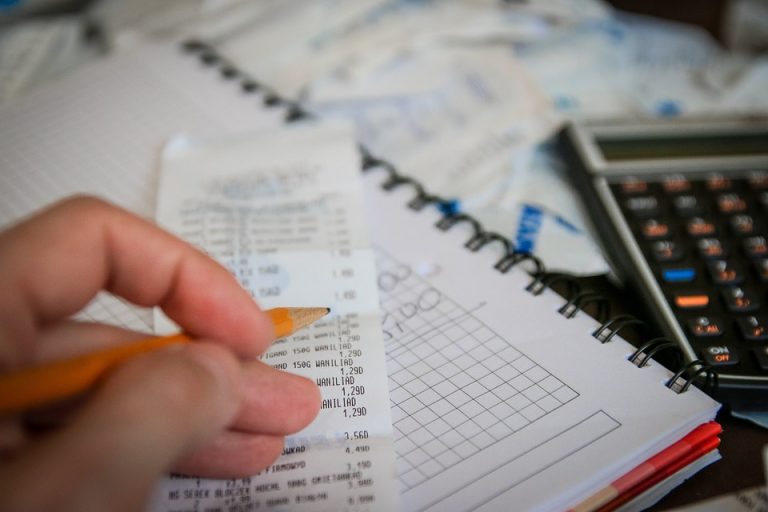 СГД разошлет письма жителям, за которых не платили налоги