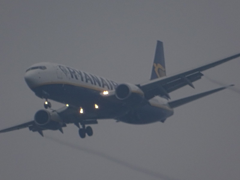 Два рейса Ryanair были перенаправлены из Риги в Вильнюс