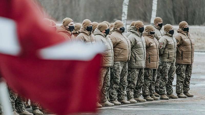 На защиту латвийского морского кабеля направят НВС
