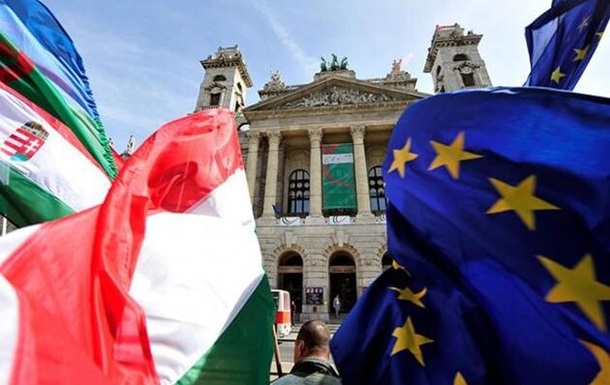 Евросоюз даст деньги Венгрии, чтобы разблокировать 18 млрд евро для Украины