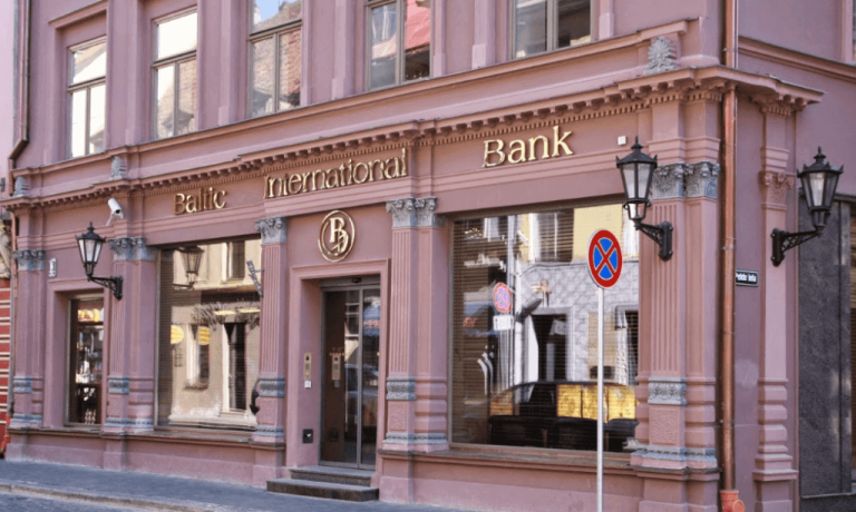 Акционеры «Baltic International Bank» не согласны с решением КРФК о приостановке его деятельности
