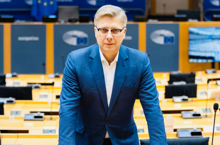 Нил Ушаков назначен главным докладчиком по бюджету Европарламента на 2024 год