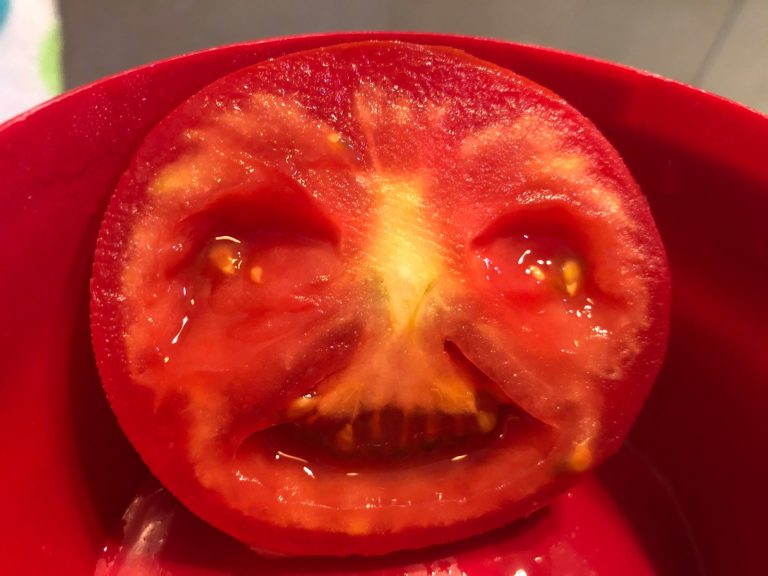 Не кладите эти продукты в холодильник! Это вредно и бессмысленно