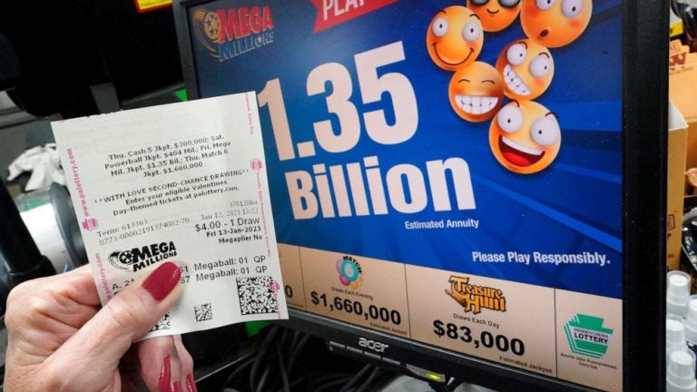 Американец выиграл в лотерею 1,35 миллиарда долларов в пятницу, 13-го