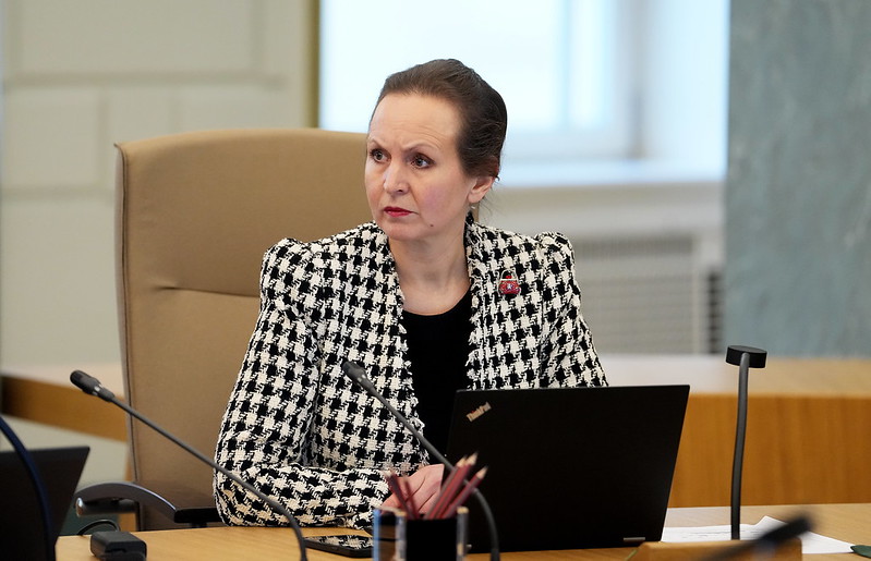 Глава Минздрава готовит радикальные перемены  — медсестрам не придется работать в нескольких местах