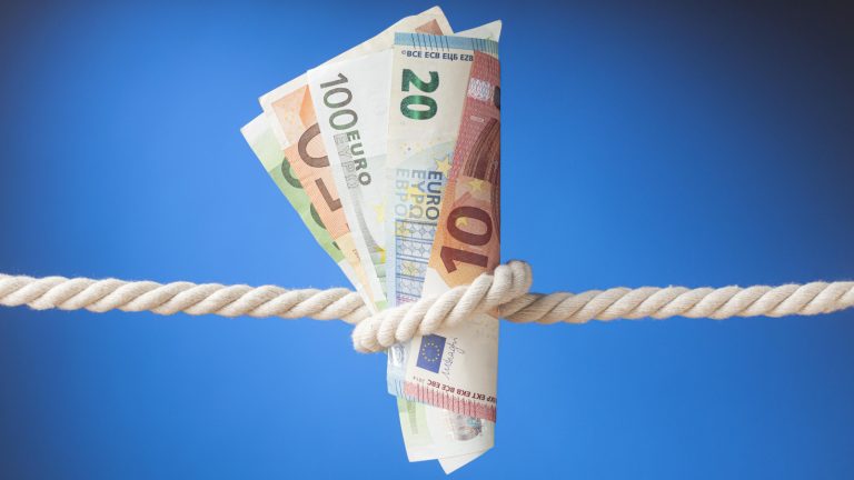 Инфляция в Латвии в этом году останется выше средней по ЕС