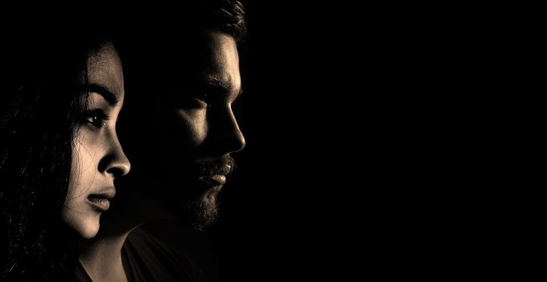 Попытка – пытка. Какие знаки зодиака совершенно несовместимы в любви?