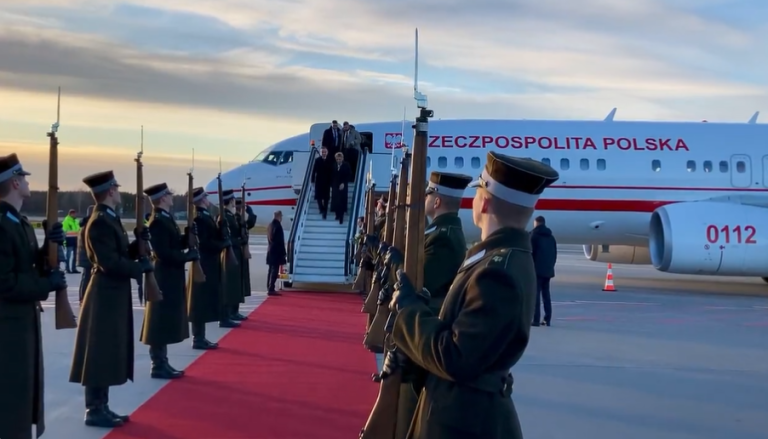 Президент Польши прибыл с двухдневным визитом в Латвию