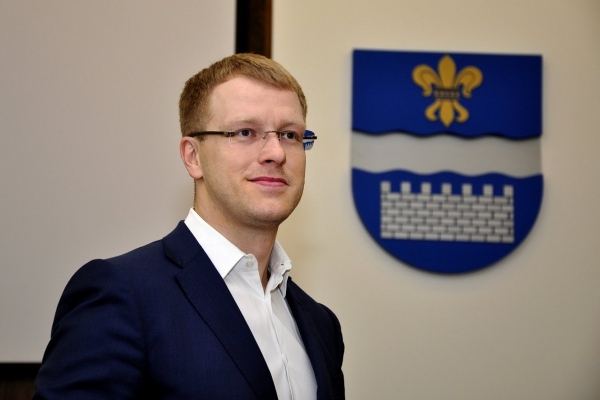 Элксниньш дал объяснения своему выходу из партии «Согласия»