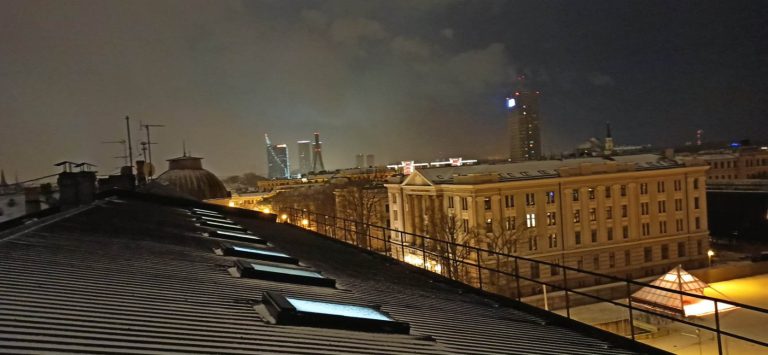 Погода в пятницу утром: раскаты грома, снежная метель и порывистый ветер