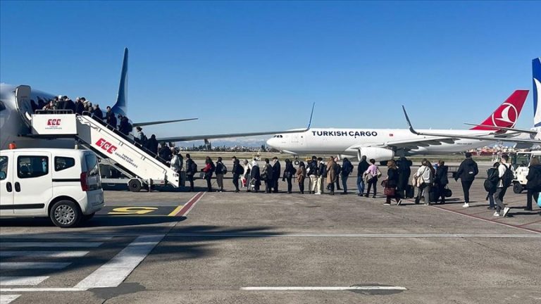 Из зоны бедствия Turkish Airlines вывезет более 125 тысяч человек