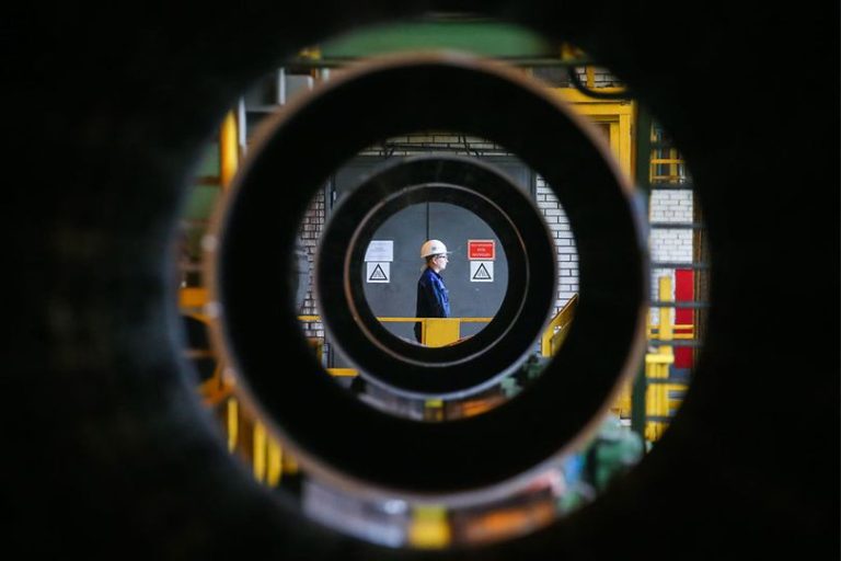 Латвия рассматривает возможность отчуждения российской компании Severstal Distribution
