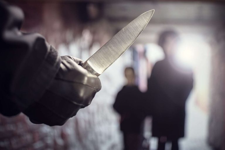 В Риге задержаны подростки-грабители — нападали с ножом и пневматикой