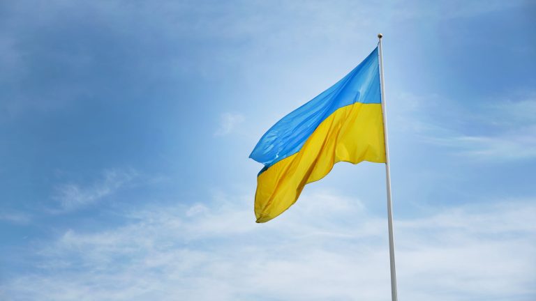 СМИ Латвии проведут специальную акцию, транслируя гимн Украины