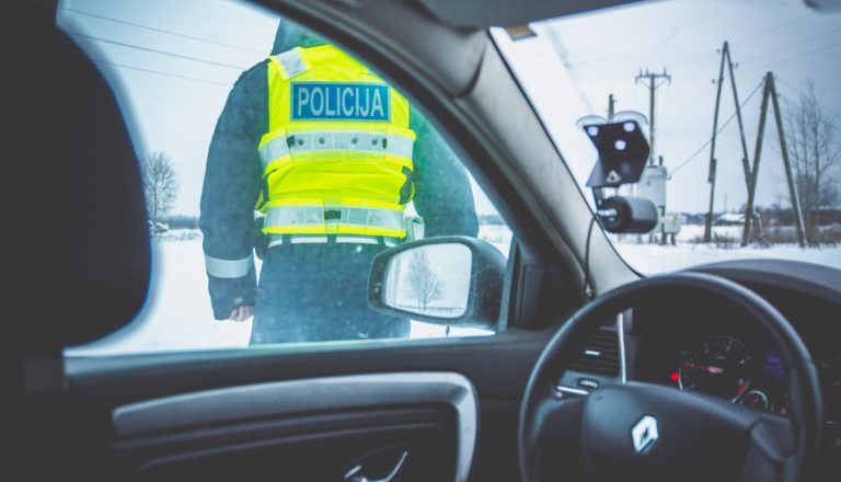 За минувшие сутки в ДТП пострадали шесть человек