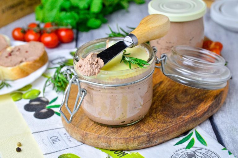 Нежнейшая намазка: как приготовить куриный паштет со сливками