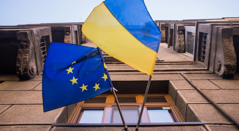 Большинство европейцев за то, чтобы Украина присоединилась к ЕС в ближайшие годы — опрос
