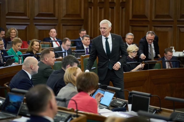 Ограничение СМИ режимным законодательством неприемлемо — премьер Кариньш