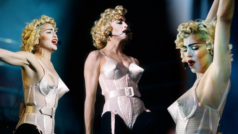 64-летняя Мадонна во время тура выйдет на сцену в культовом бюстгальтере от Готье