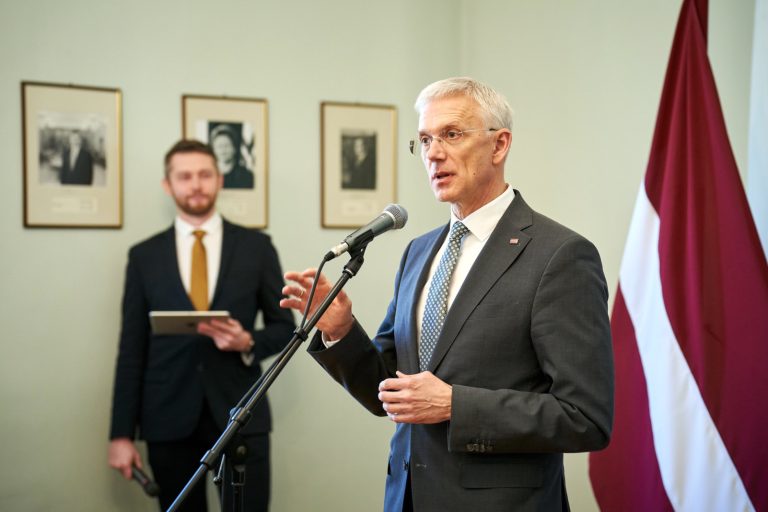 Правительство будет работать над упорядочением системы здравоохранения — Кариньш обещает