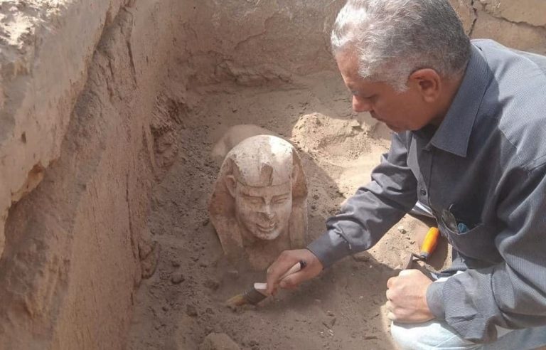 В Храме Дендеры в Египте нашли сфинкса с лицом римского императора Клавдия