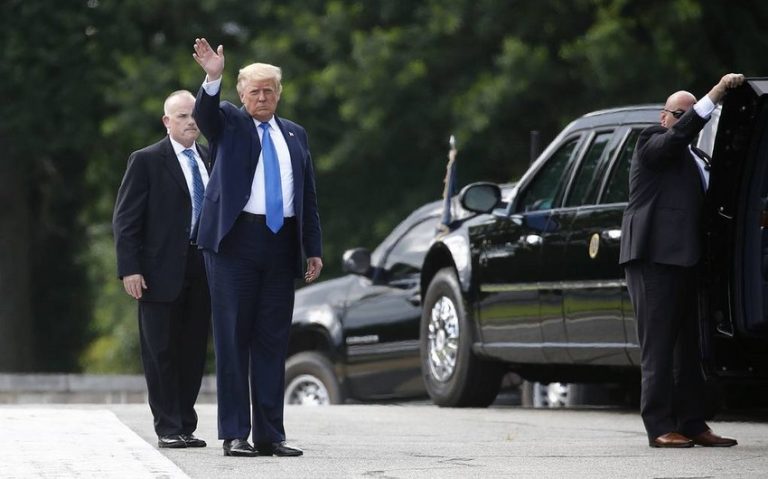 Дональд Трамп покинул Нью-Йорк