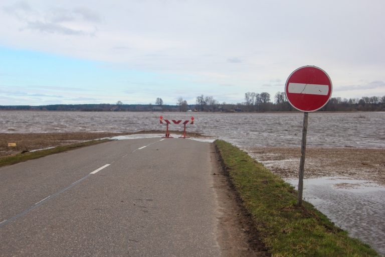 Уровень воды в Даугаве снизится на следующей неделе