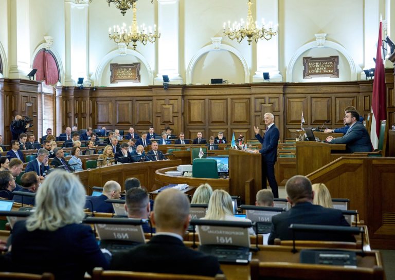 В конце мая будет созвано заседание правительства по реформам в сфере образования и здравоохранения