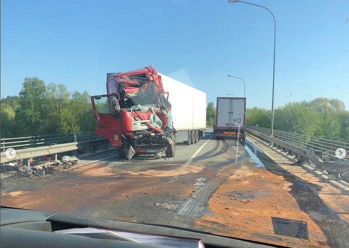 Движение по Гауйскому мосту после аварии возобновлено по одной полосе Таллинского шоссе