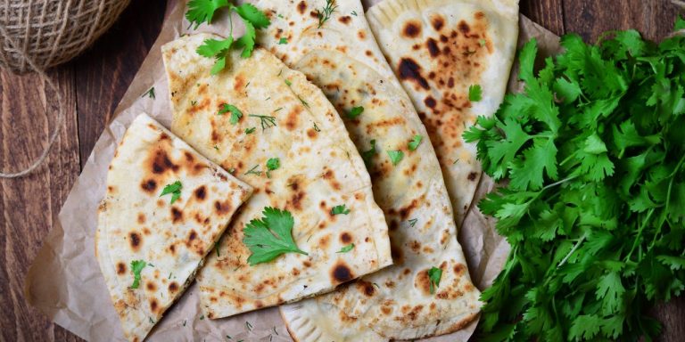 Простой пошаговый рецепт невероятно вкусных азербайджанских лепешек