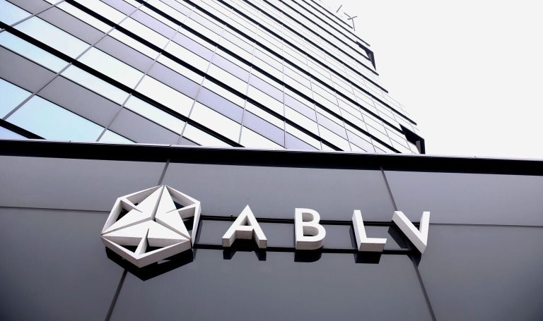Суд по Банку ABLV: дело об отмывании двух миллиардов. Обвиняемые вину не признают