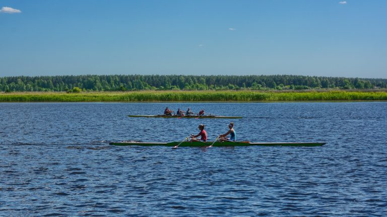 Температура воды в некоторых местах опустилась до 5 градусов
