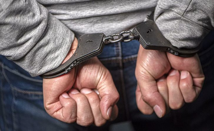Поймана группа латвийских преступников, призывавших делать инвестиции в несуществующий завод