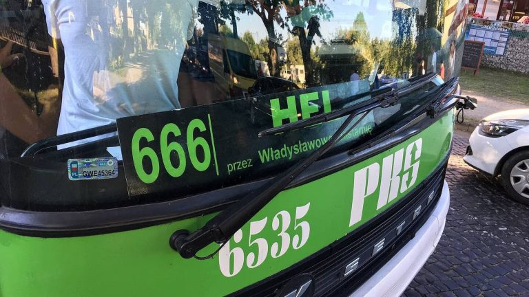 В Польше отменили автобус N 666. Потому что он шёл в ад