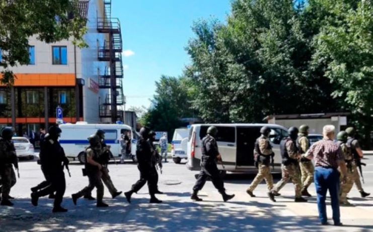 Захватчик заложников в Астане задержан. Все заложники освобождены