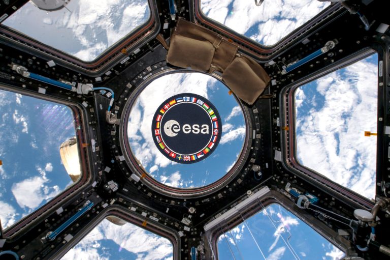 ESA построит свой корабль для отправки людей на Луну
