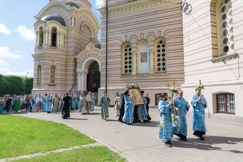В Риге отметили Праздник Тихвинской иконы
